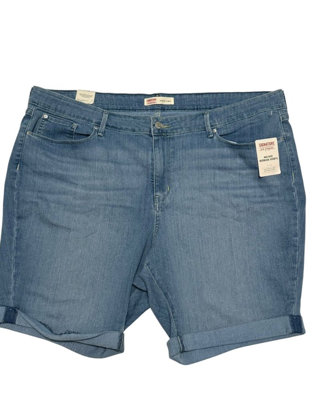 Levi Strauss Denim Bermuda Mid-Rise Shorts Size 22 NWT